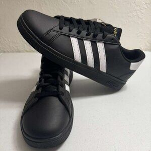 NEW Adidas Grand Court 2.0 Black White - Size 7
